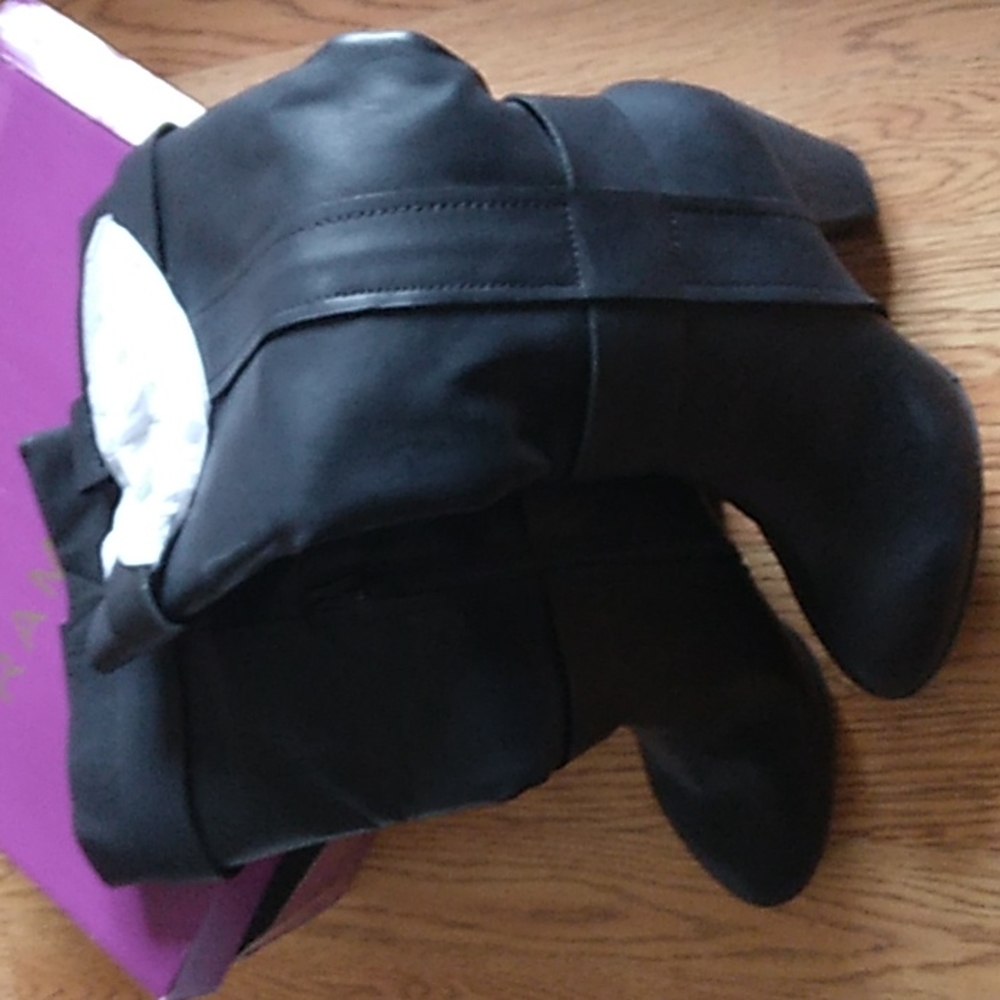 NWT 8.5 wide calf Rampage Villie Black Boots with heel